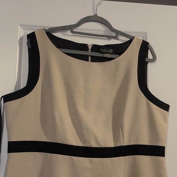 Evan-Picone Black Label Tan & Black Dress - Matching Jacket in Separate Listing - Picture 4 of 5